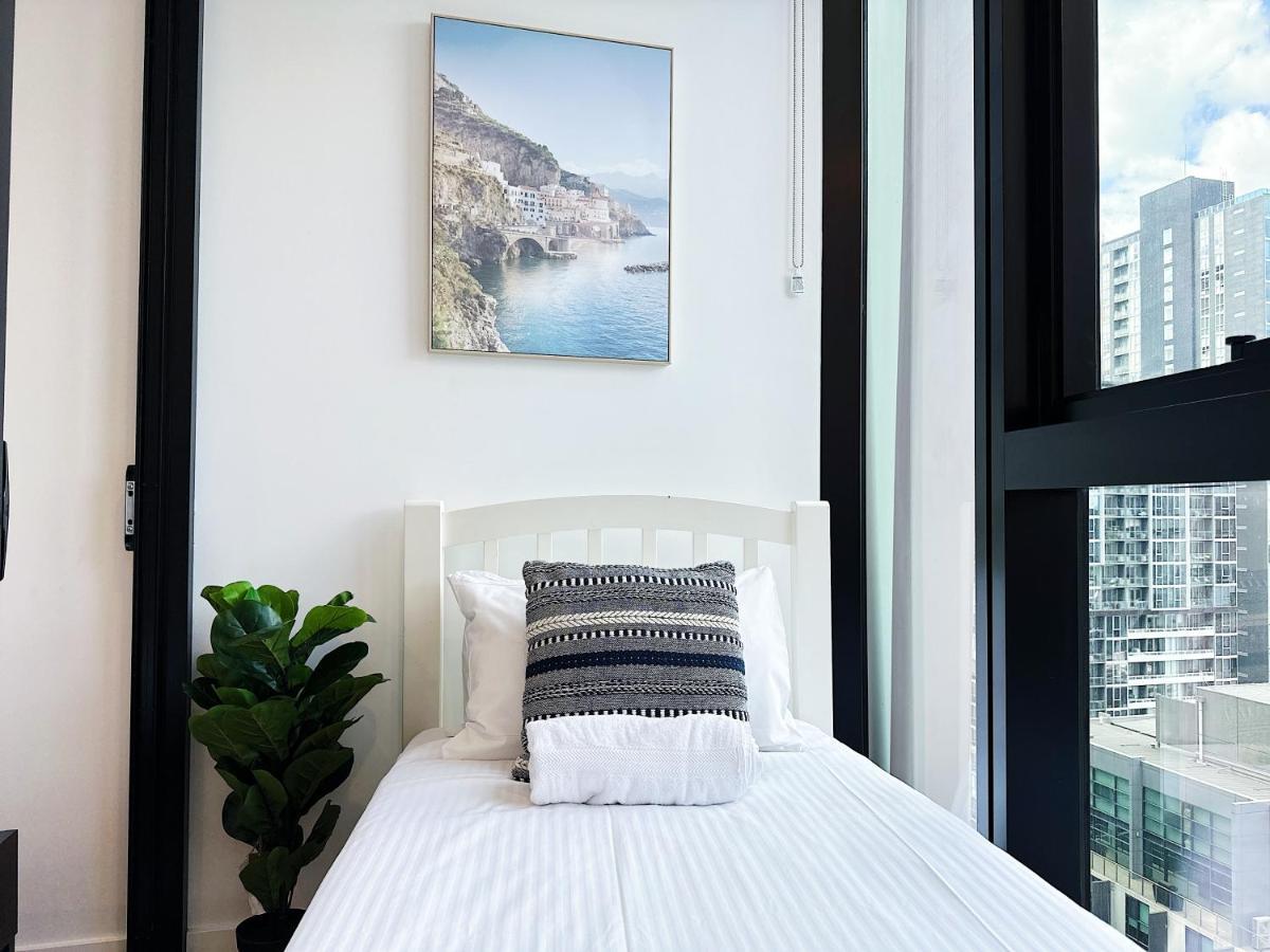 Beautiful Skyview Cbd Highrise 3Beds With Carpark Available Apartment Мелбърн Екстериор снимка